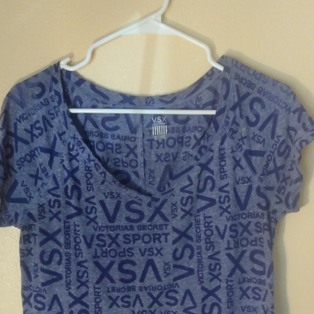 Victoria's Secret Graphic Women's Top